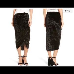 Trouve velvet skirt 💕💕🛒excellent condition 💕💕